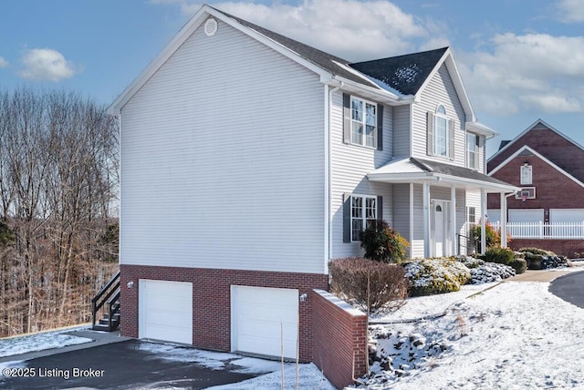 view of front facade with a garage