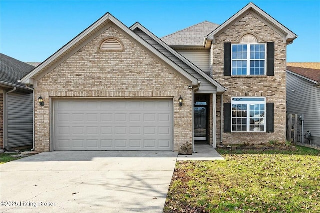 view of front property featuring a garage