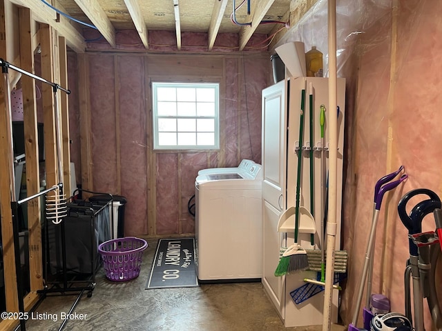 laundry area with washing machine and dryer