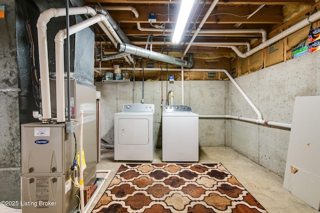 basement featuring washer and clothes dryer