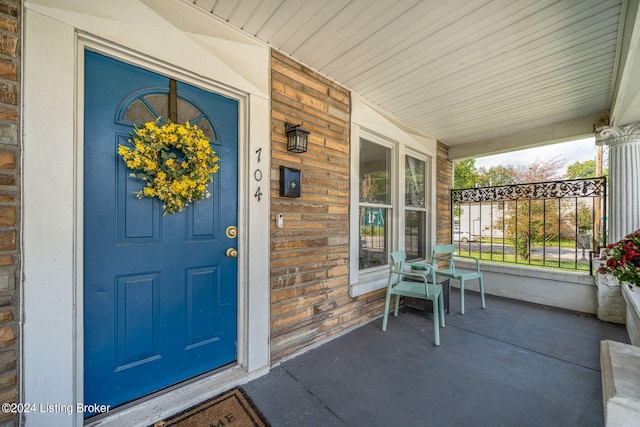 view of entrance to property