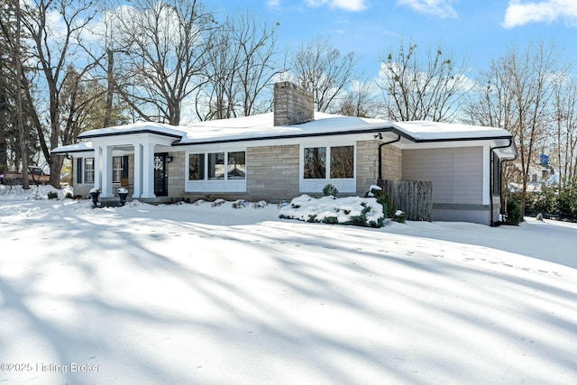 view of front of house