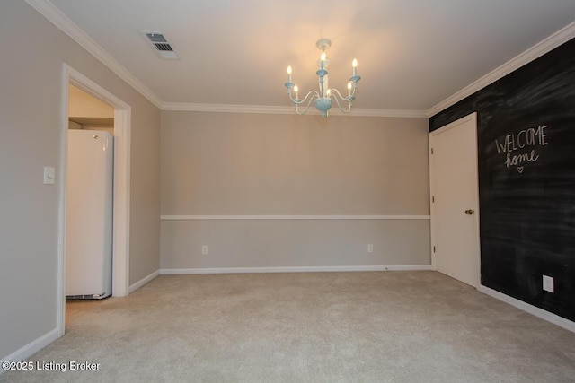 carpeted spare room with crown molding and a chandelier