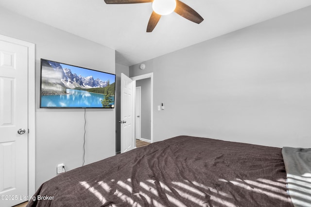 bedroom featuring ceiling fan