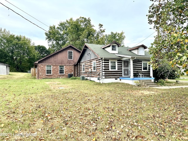 2175 N Preston Hwy, Shepherdsville, KY 40165 - rear view of property featuring a lawn and a porch