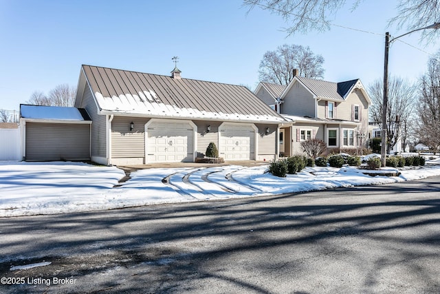 view of front facade with a garage