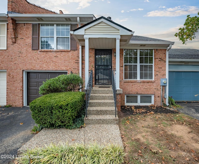 view of front of home