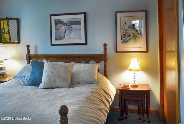 bedroom featuring carpet floors