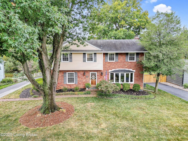 view of front of house with a front yard