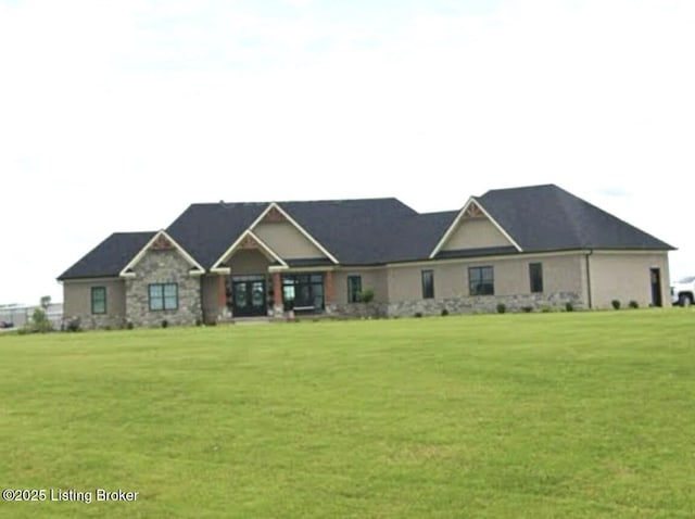 view of front of house with a front yard