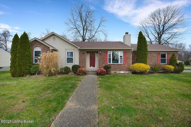 single story home featuring a front yard