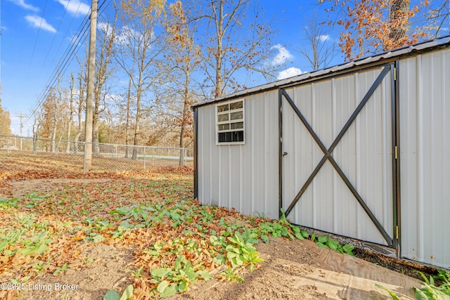 view of outbuilding