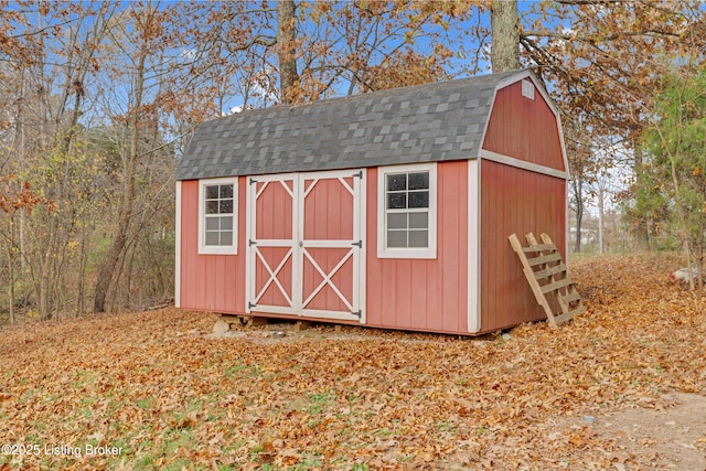 view of outbuilding