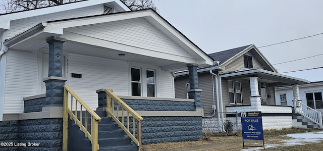 view of front facade with a porch