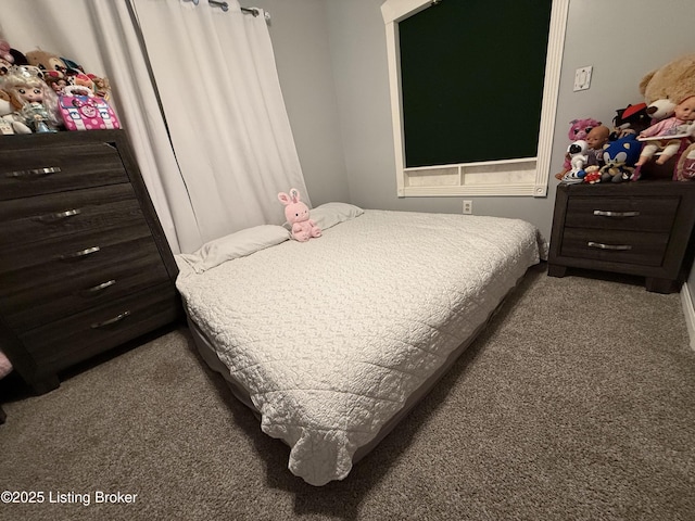 bedroom featuring carpet floors