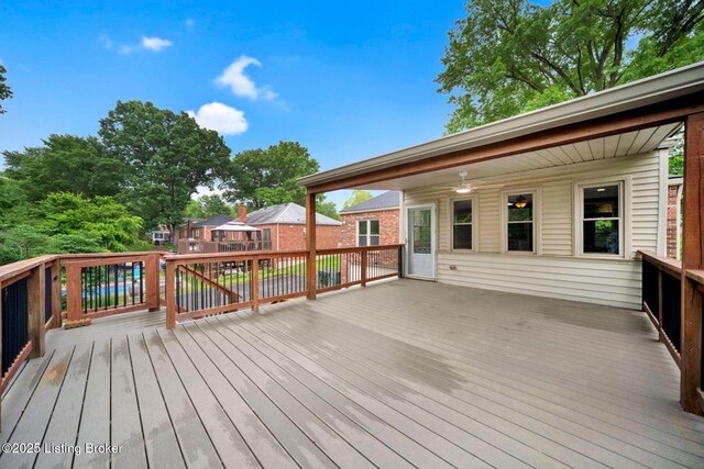 8923 La Costa Rd, Jeffersontown, KY 40299 - view of wooden terrace