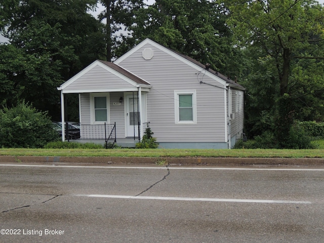 bungalow-style home featuring covered porch