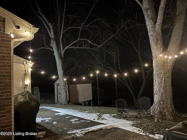 exterior space featuring a shed