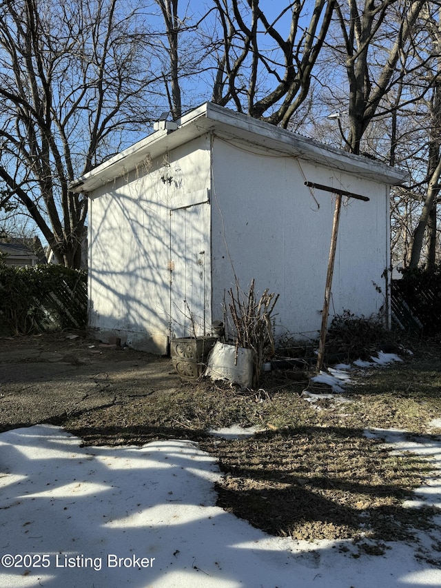 view of outbuilding