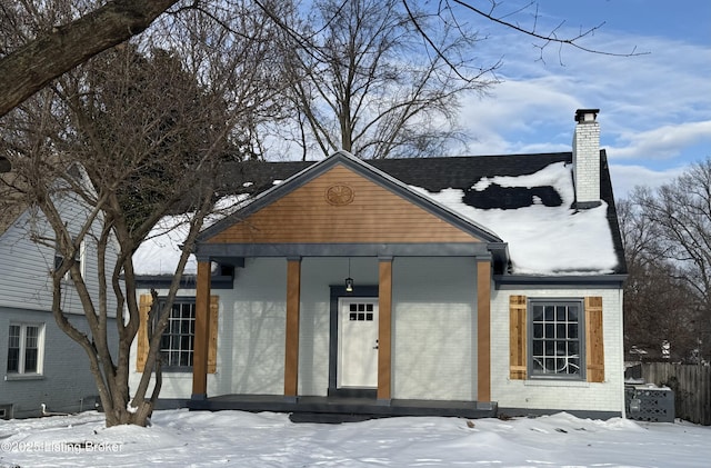 view of front of home featuring covered porch