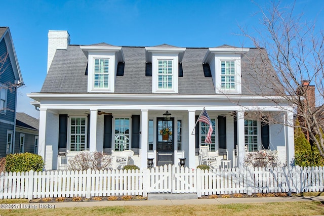 view of front facade with covered porch