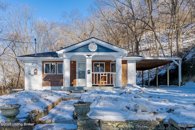 view of front of house with a porch