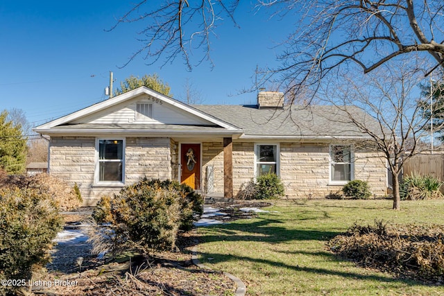 ranch-style house featuring a front lawn