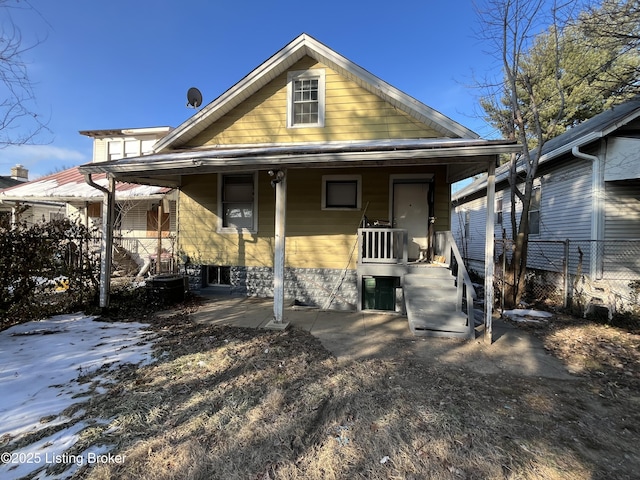 view of front of house featuring covered porch