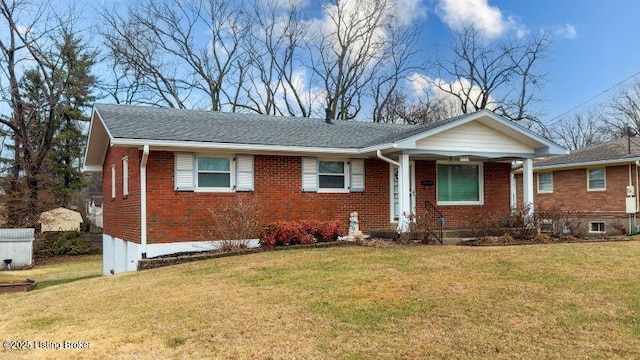 view of front of property with a front yard