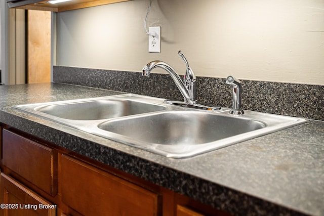 interior details featuring sink