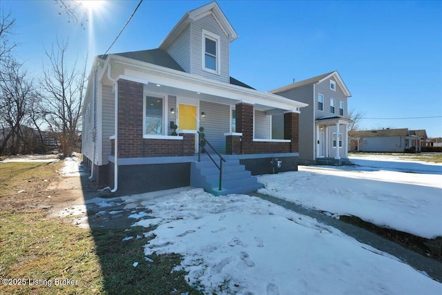 view of front of home featuring a porch