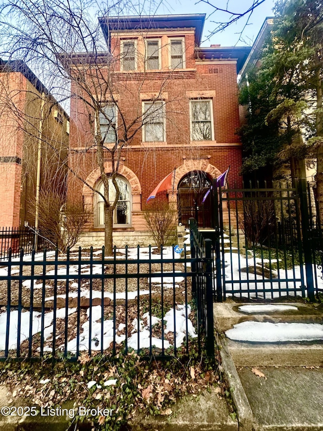 view of front facade