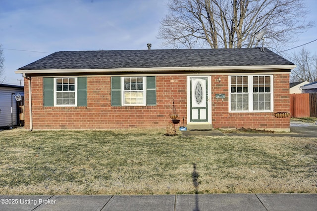 view of front of house with a front lawn