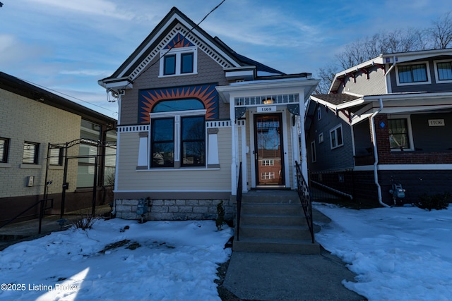 view of front of property