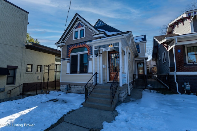 view of front of property