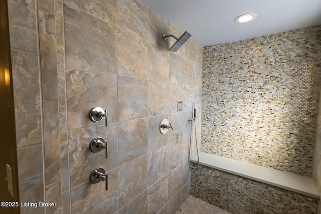 bathroom featuring tiled shower