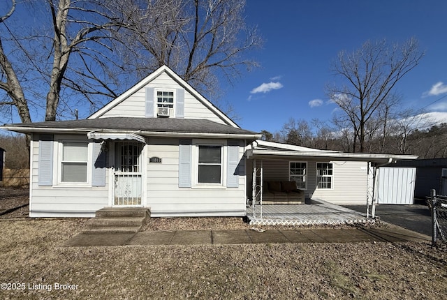 view of front of home featuring a porch