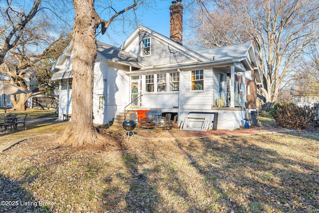 exterior space featuring a lawn