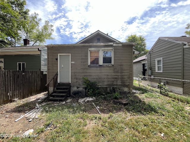 view of front of property