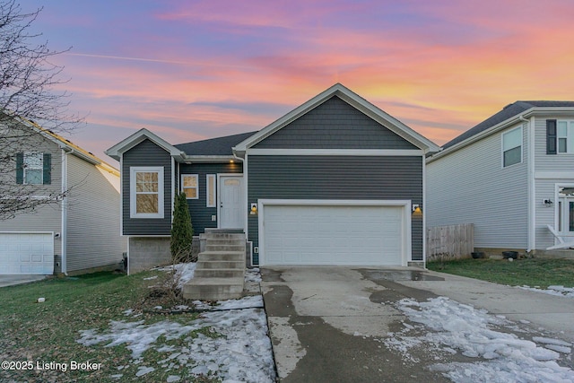 view of front facade featuring a garage