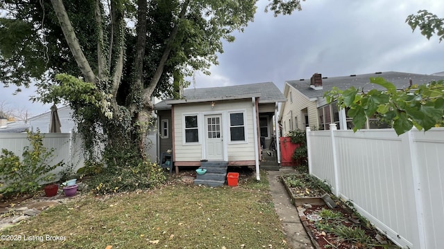 Listing photo 3 for 1128 Schiller Ave, Louisville KY 40204