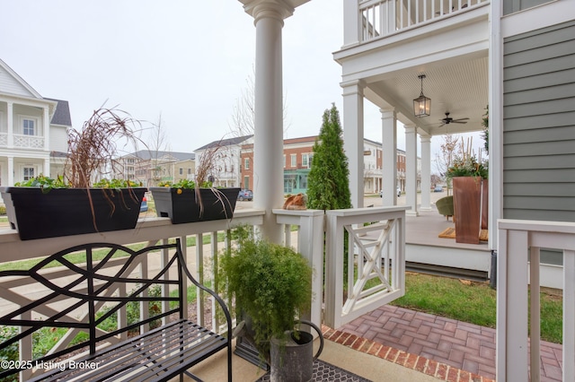 balcony featuring ceiling fan