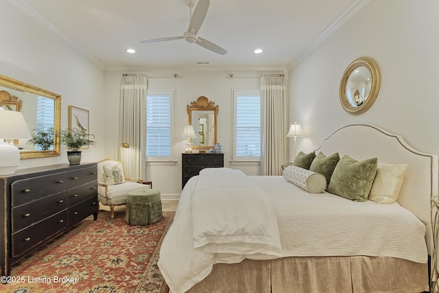 bedroom featuring crown molding and ceiling fan