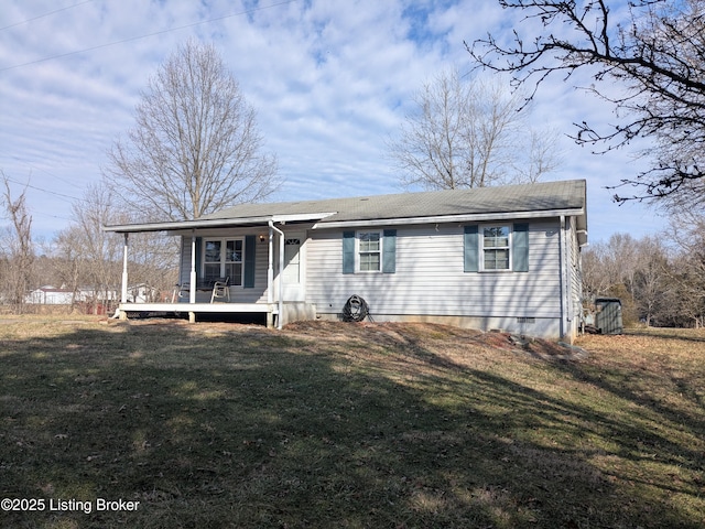 view of front of home featuring a porch and a front yard