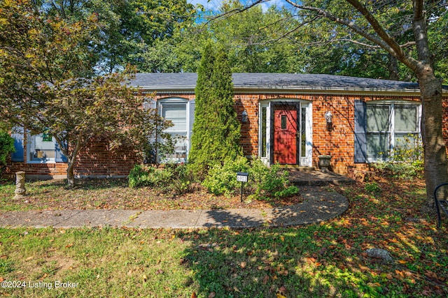 view of front of property