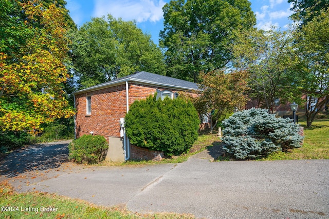 view of side of property