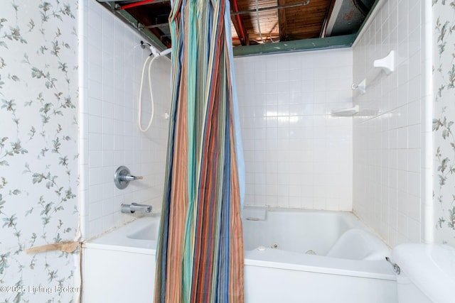 bathroom with shower / bathtub combination with curtain