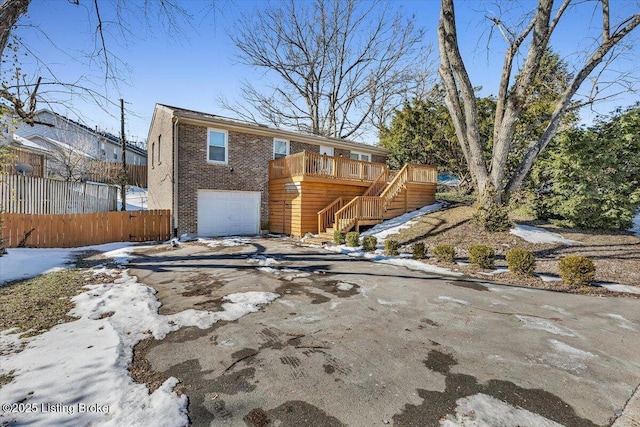 view of front of house featuring a garage