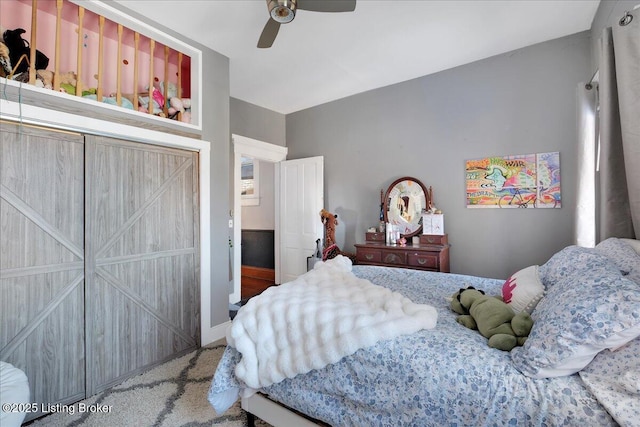 bedroom with ceiling fan