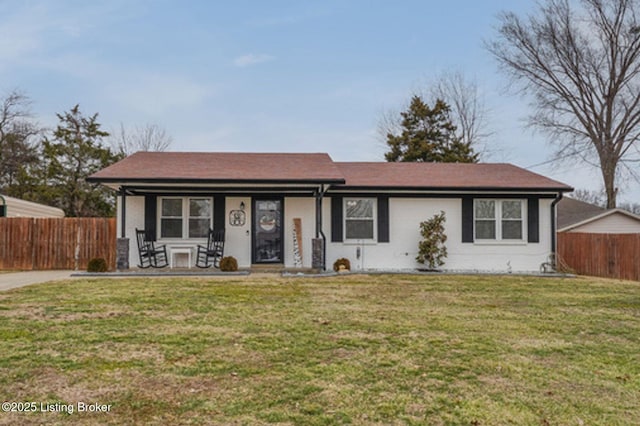 single story home featuring a front yard and covered porch